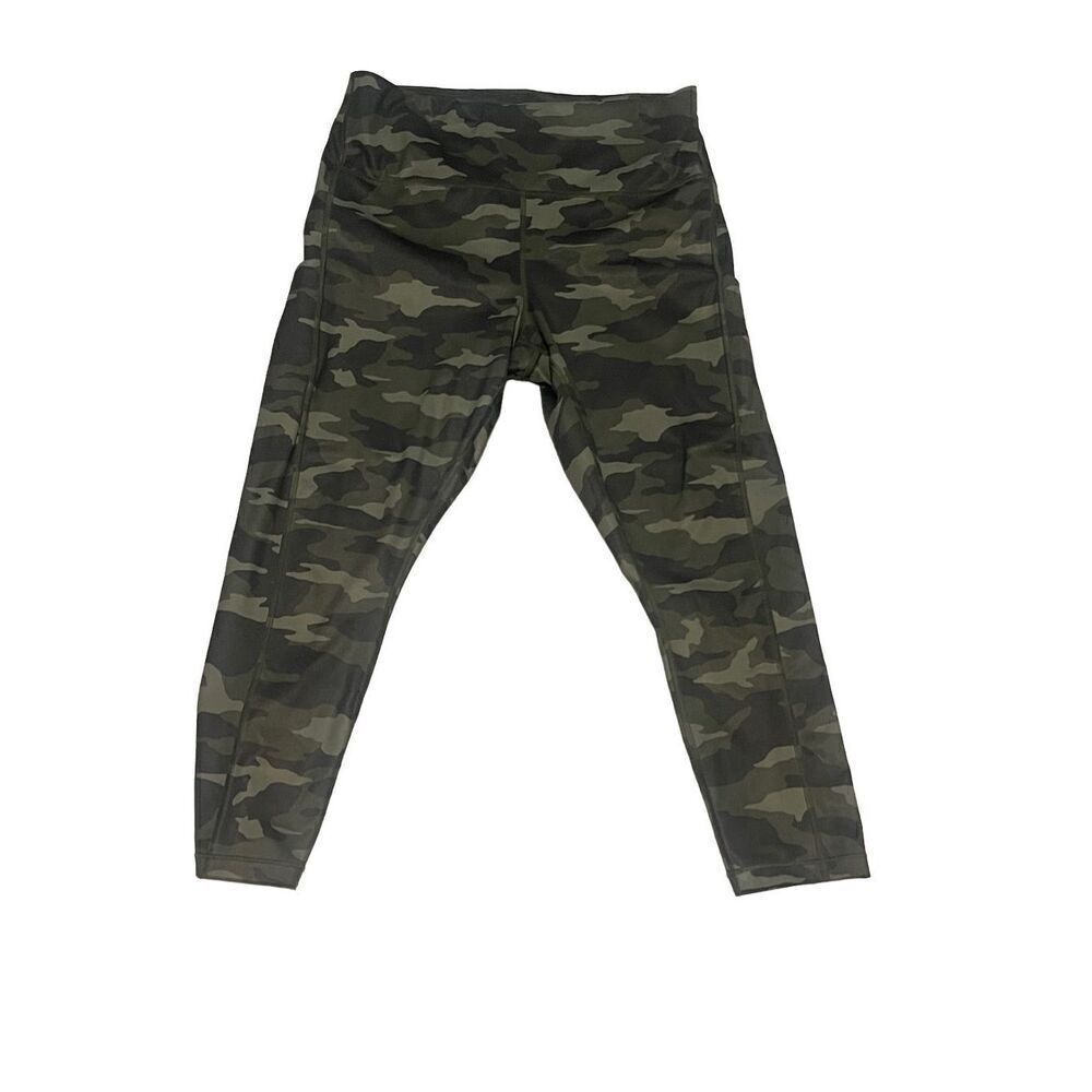 Athleta Ultimate Camo 7/8 Tight Women’s Size 1X